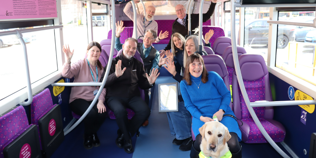Metrobus celebrate 10-year partnership with Guide Dogs - Metrobus